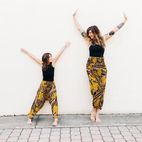 Kids Jakarta Harem Pant Unisex Drawstring Elastic Waist Travel Boho Pocket Pants - Picture 1 of 16